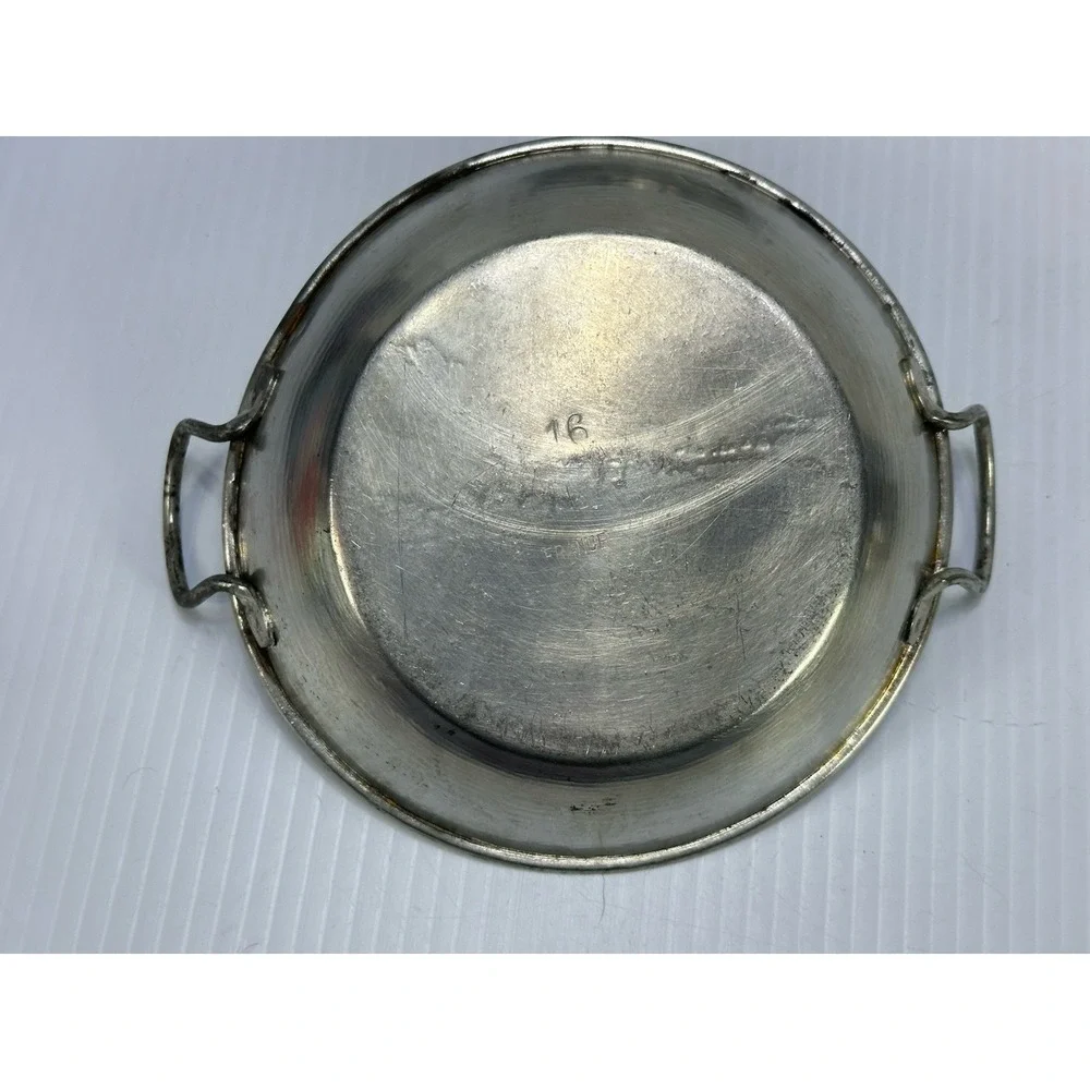 The Unbranded Brand vintage tin